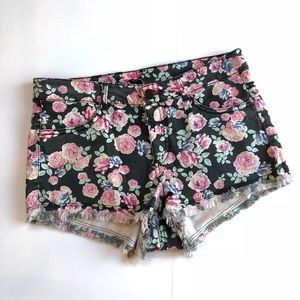 ☀️ Divided Floral Black Denim Short Shorts